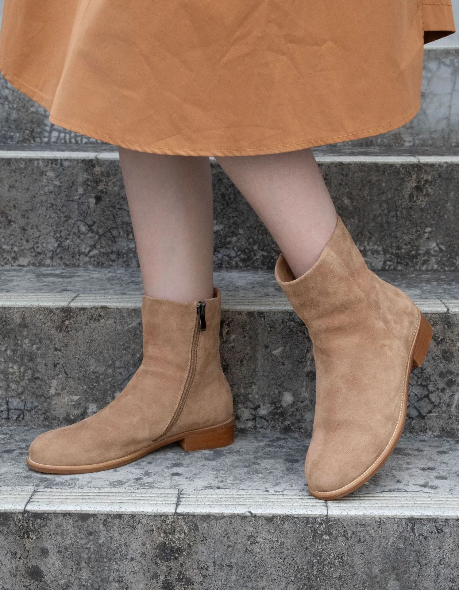 Genuine Leather Versatile Suede Mid-calf Boots