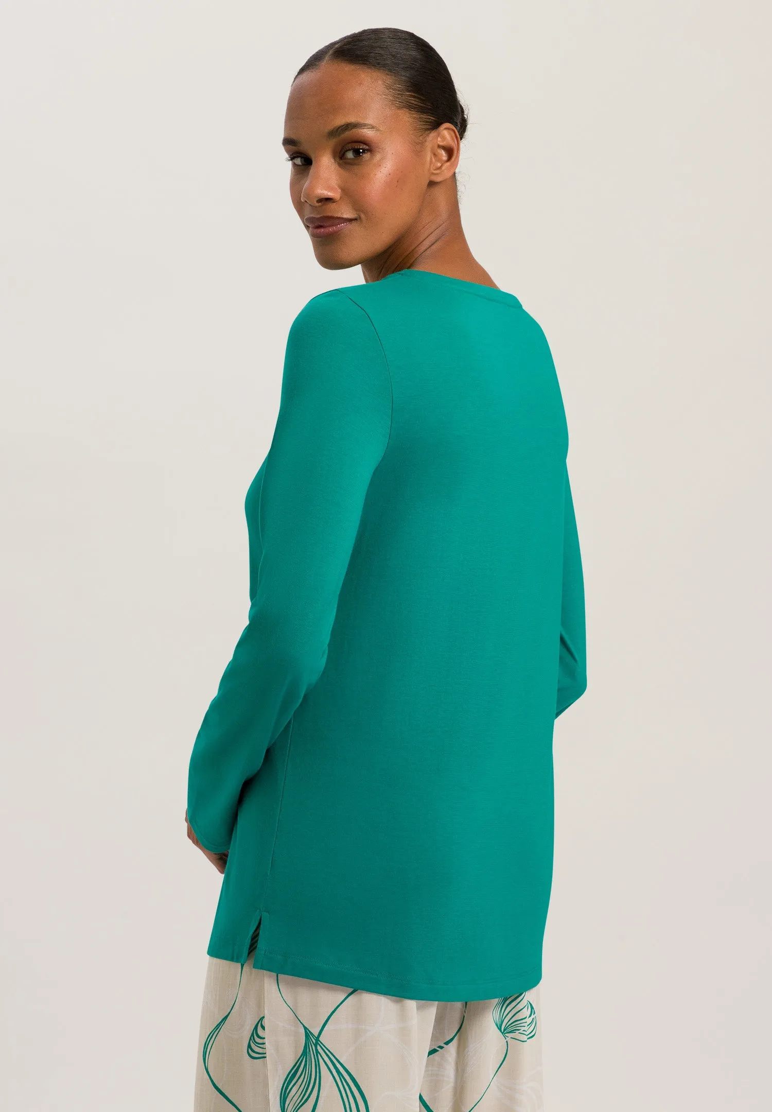 Sleep And Lounge Relaxed Round Neck Top | Peacock 77844-2730