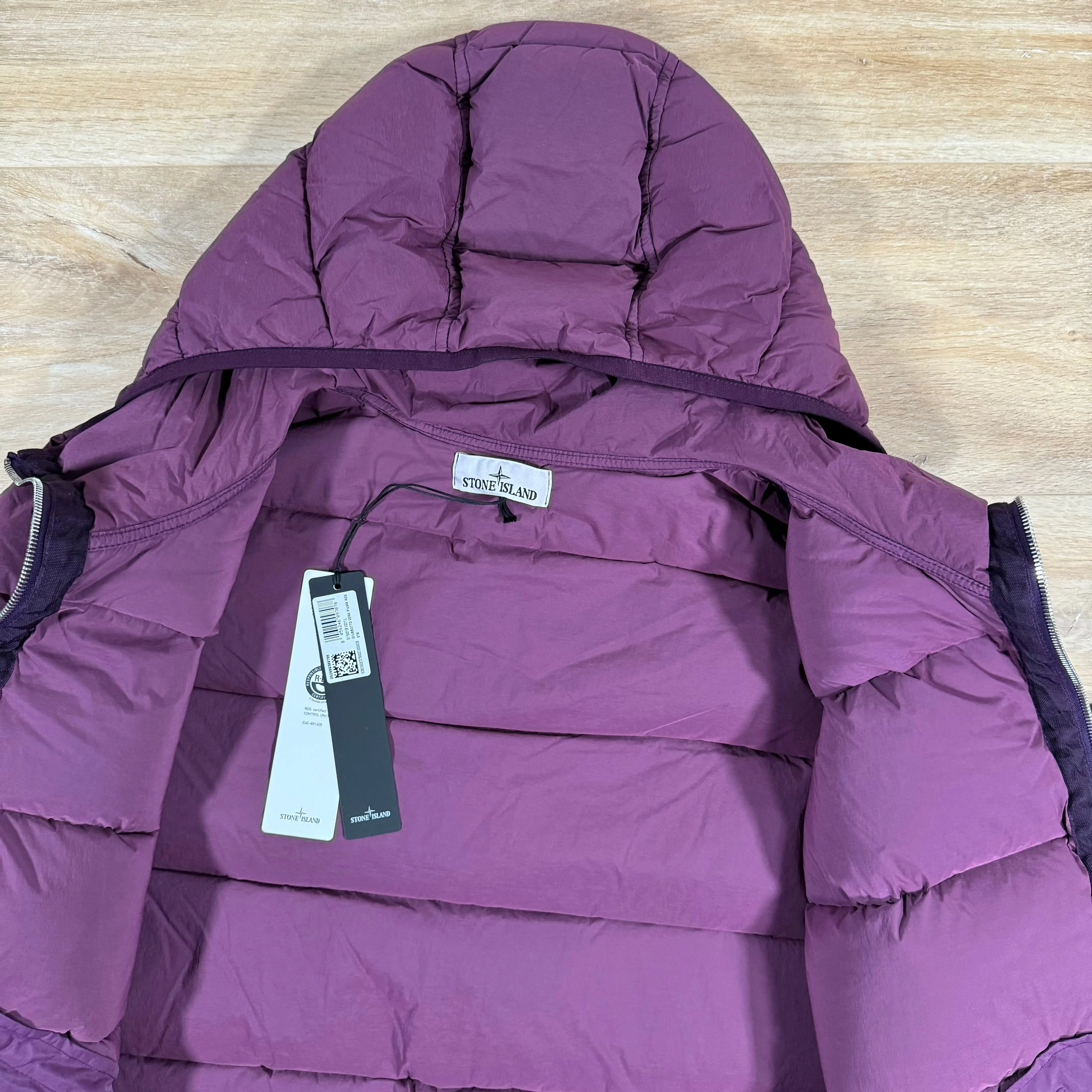 Stone Island Seamless Tunnel Down-TC Jacket in Burgundy